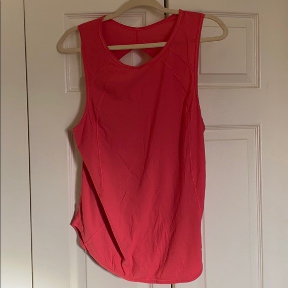 Lululemon workout tank - Picture 1 of 3